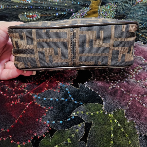 Fendi Pouch - Picture 3 of 10